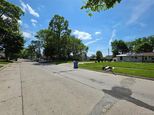 6526 Heyden Street, Detroit, MI 48228