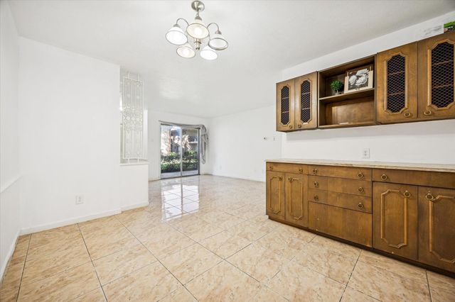 7600 Burgoyne Road 143, Houston, TX 77063