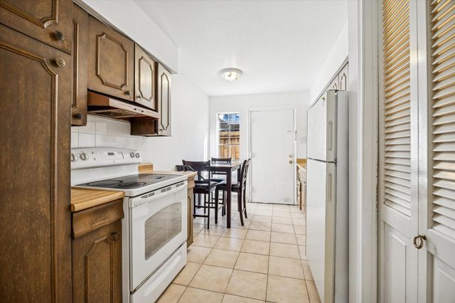 7600 Burgoyne Road 143, Houston, TX 77063