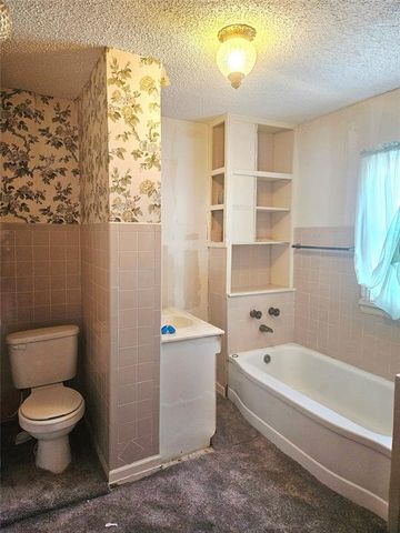 921 E Walnut Street, Altus, OK 73521