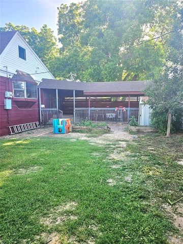 921 E Walnut Street, Altus, OK 73521