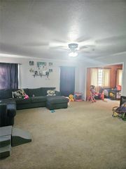 921 E Walnut Street, Altus, OK 73521