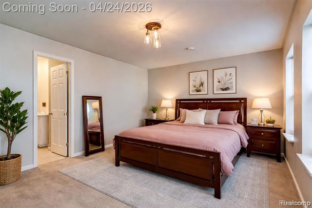150 Legacy Park Circle, Dearborn Heights, MI 48127