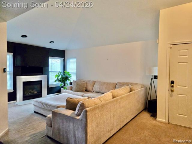 150 Legacy Park Circle, Dearborn Heights, MI 48127