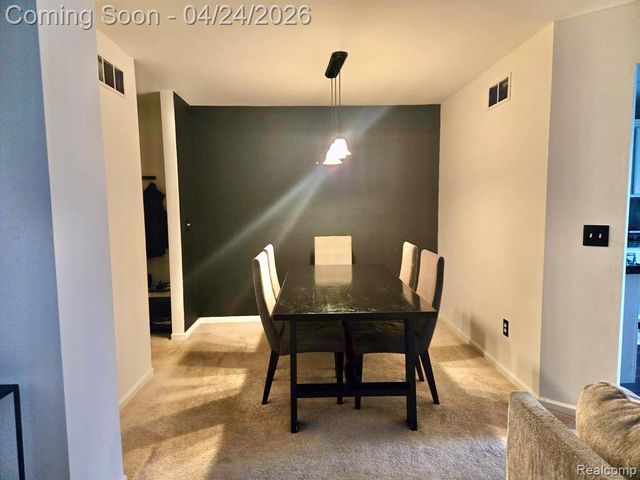 150 Legacy Park Circle, Dearborn Heights, MI 48127