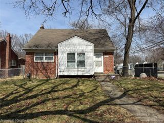 22400 Acacia Street, Detroit, MI 48223