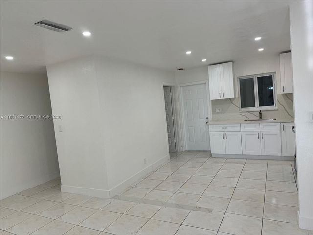732 SW 6th Street 732, Dania Beach, FL 33004