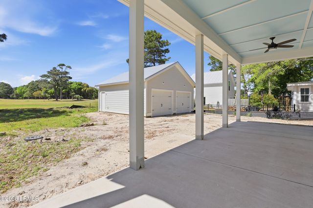 15 Stony Island Drive, Beaufort, SC 29907