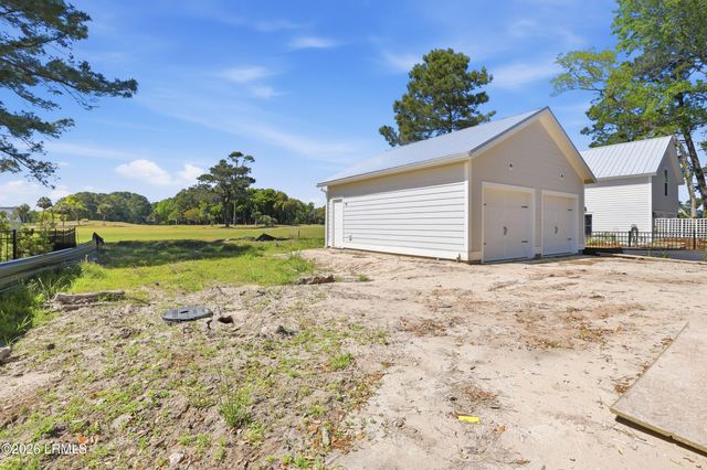 15 Stony Island Drive, Beaufort, SC 29907