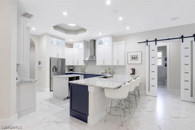 7323 Acorn WAY, Naples, FL 34119