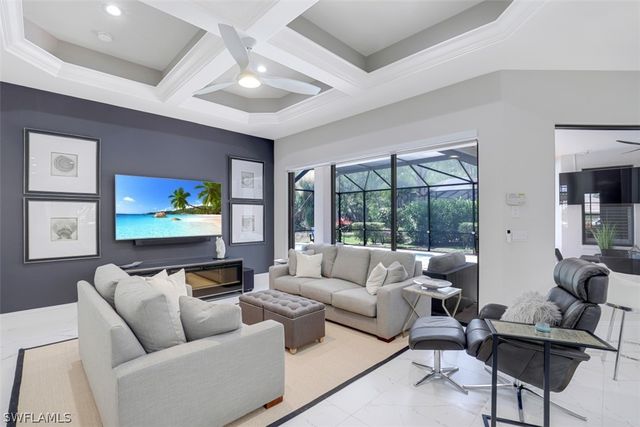 7323 Acorn WAY, Naples, FL 34119