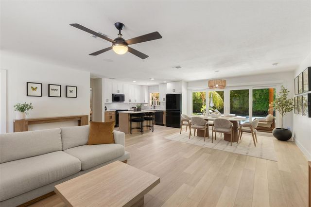 4618 BAYSHORE BOULEVARD NE, St Petersburg, FL 33703