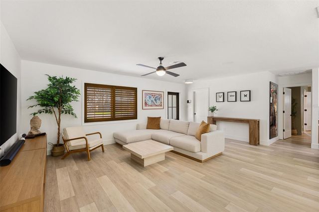 4618 BAYSHORE BOULEVARD NE, St Petersburg, FL 33703