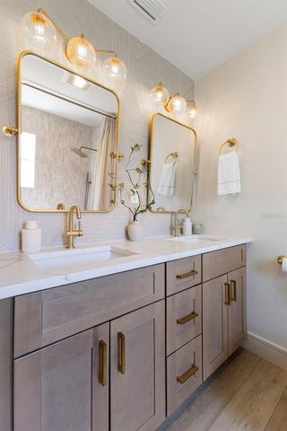 4618 BAYSHORE BOULEVARD NE, St Petersburg, FL 33703