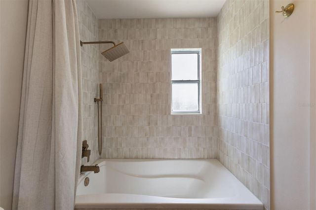 4618 BAYSHORE BOULEVARD NE, St Petersburg, FL 33703