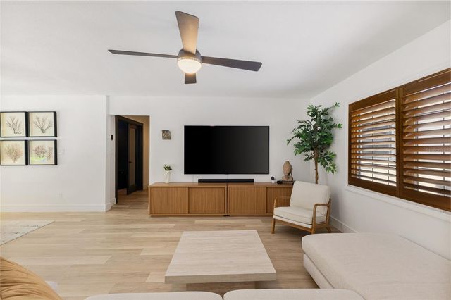 4618 BAYSHORE BOULEVARD NE, St Petersburg, FL 33703