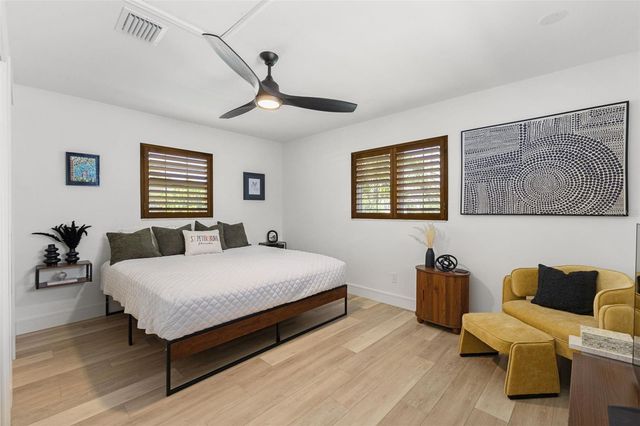 4618 BAYSHORE BOULEVARD NE, St Petersburg, FL 33703