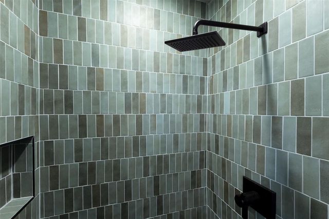 4618 BAYSHORE BOULEVARD NE, St Petersburg, FL 33703