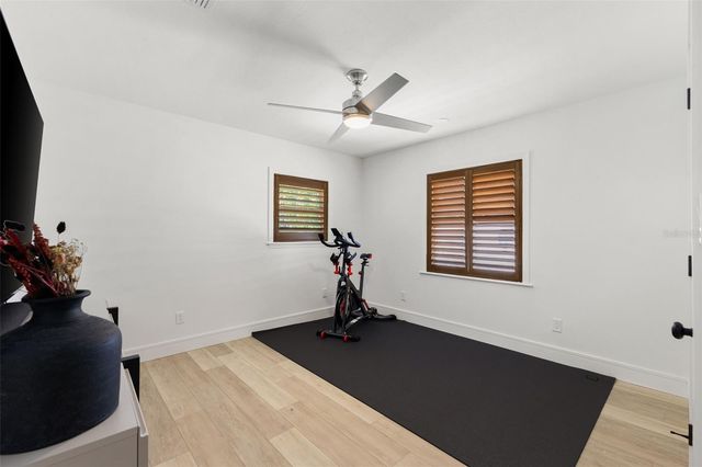 4618 BAYSHORE BOULEVARD NE, St Petersburg, FL 33703