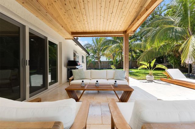 4618 BAYSHORE BOULEVARD NE, St Petersburg, FL 33703