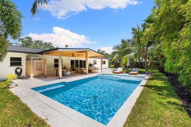 4618 BAYSHORE BOULEVARD NE, St Petersburg, FL 33703