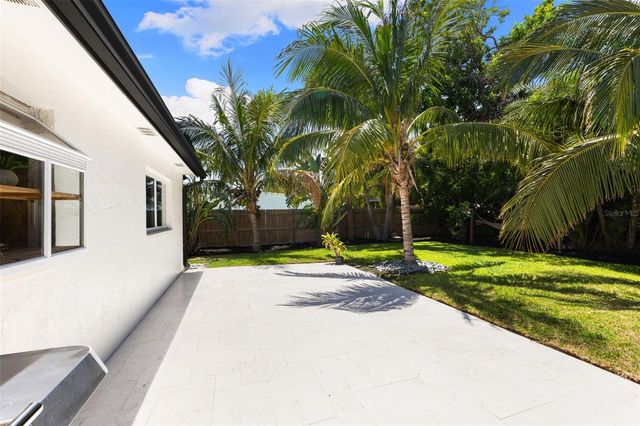 4618 BAYSHORE BOULEVARD NE, St Petersburg, FL 33703