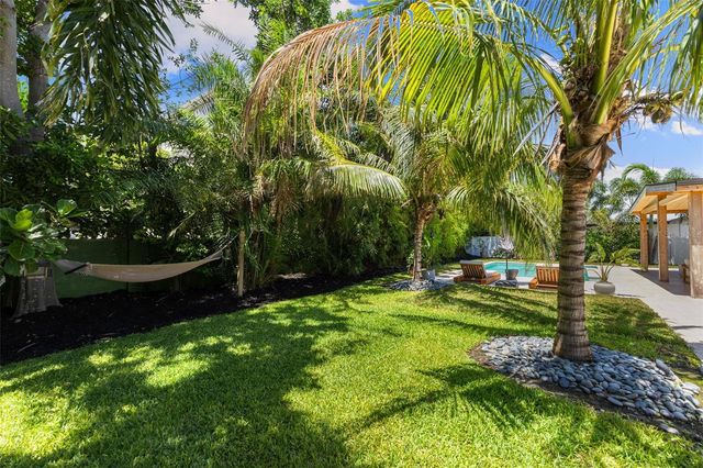 4618 BAYSHORE BOULEVARD NE, St Petersburg, FL 33703