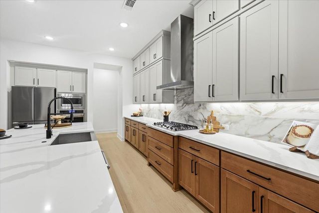 1006 Scarlet Sage DR, Georgetown, TX 78628