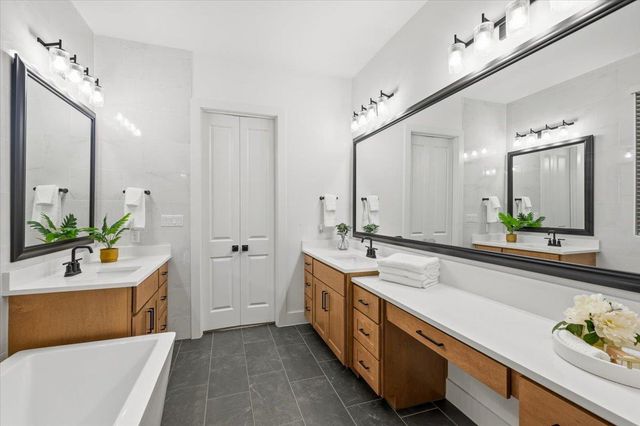 1006 Scarlet Sage DR, Georgetown, TX 78628