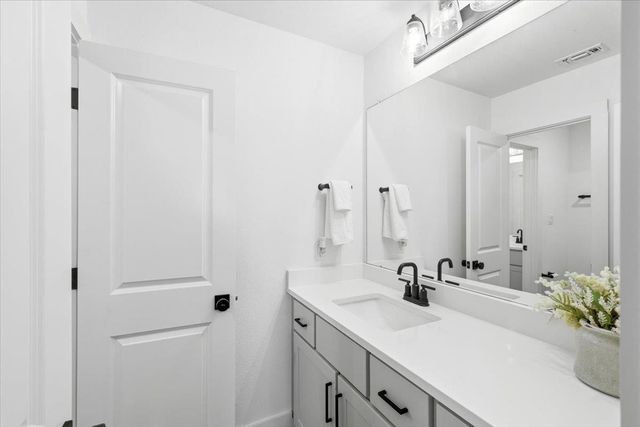 1006 Scarlet Sage DR, Georgetown, TX 78628