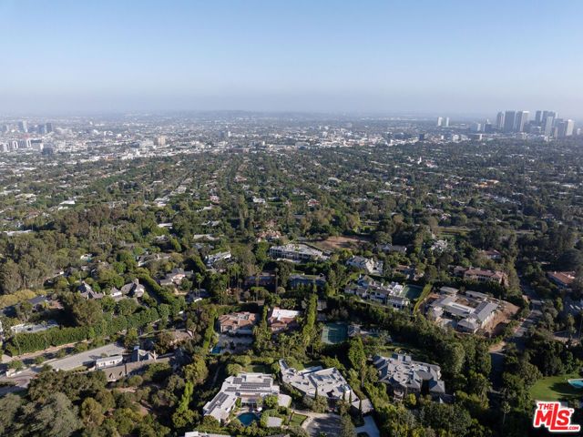520 Stonewood Drive, Beverly Hills, CA 90210