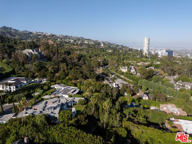 520 Stonewood Drive, Beverly Hills, CA 90210