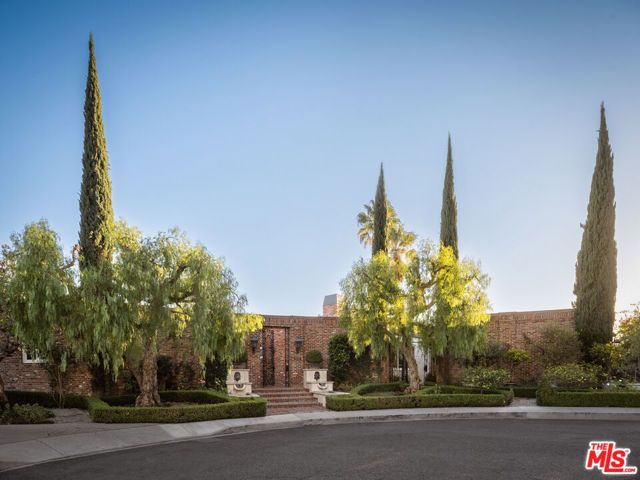520 Stonewood Drive, Beverly Hills, CA 90210
