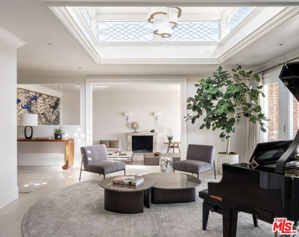 520 Stonewood Drive, Beverly Hills, CA 90210