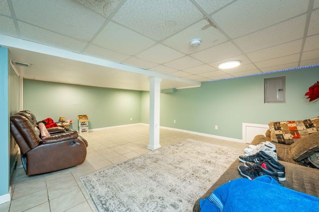 1727 Mondamin Avenue, Des Moines, IA 50314