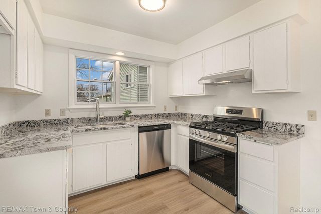 538 Autumn Drive, Flushing, MI 48433