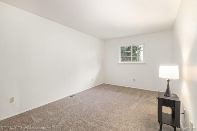 538 Autumn Drive, Flushing, MI 48433