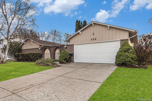 538 Autumn Drive, Flushing, MI 48433