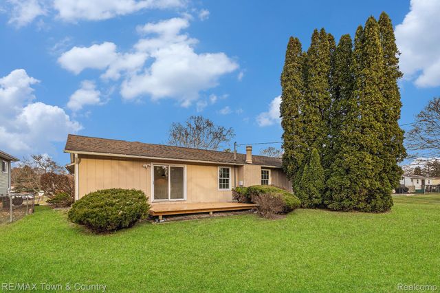 538 Autumn Drive, Flushing, MI 48433