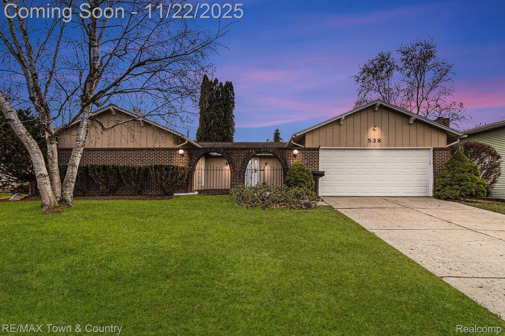 538 Autumn Drive, Flushing, MI 48433