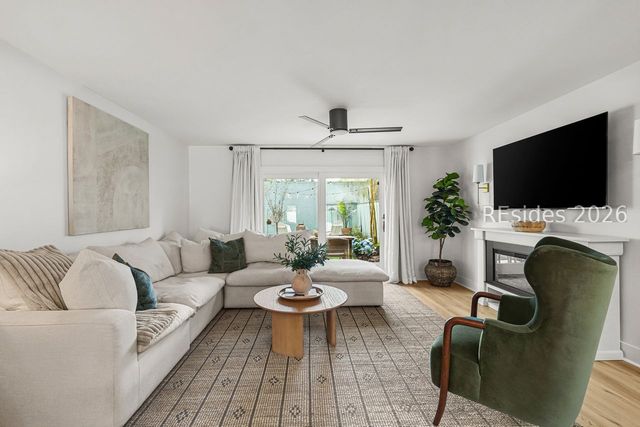 2 William Hilton Pkwy Apt 506, Hilton Head Island, SC 29926