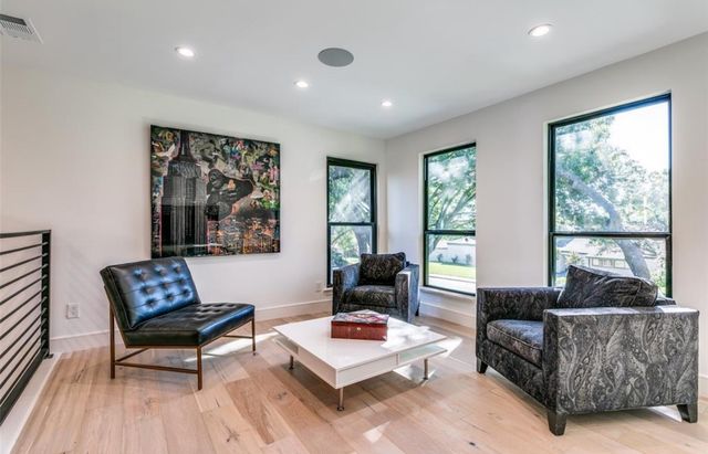 9611 Fallbrook Drive, Dallas, TX 75243