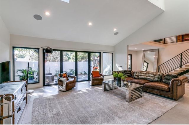 9611 Fallbrook Drive, Dallas, TX 75243