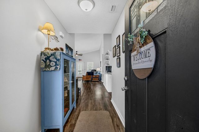 9693 Leeward Way, Navarre, FL 32566