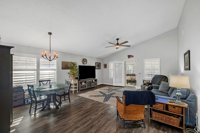 9693 Leeward Way, Navarre, FL 32566