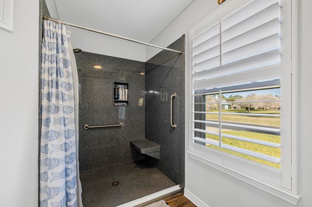 9693 Leeward Way, Navarre, FL 32566