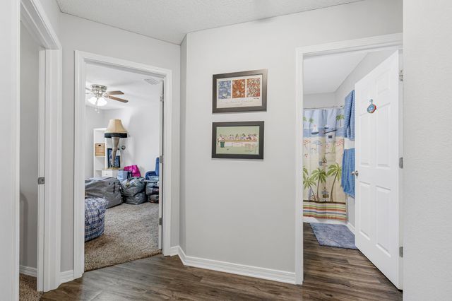 9693 Leeward Way, Navarre, FL 32566