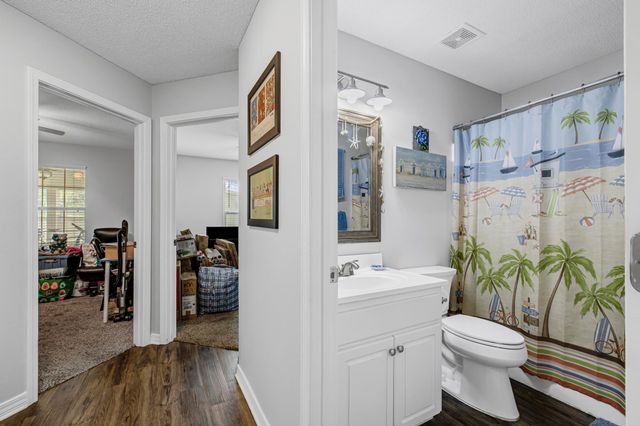 9693 Leeward Way, Navarre, FL 32566