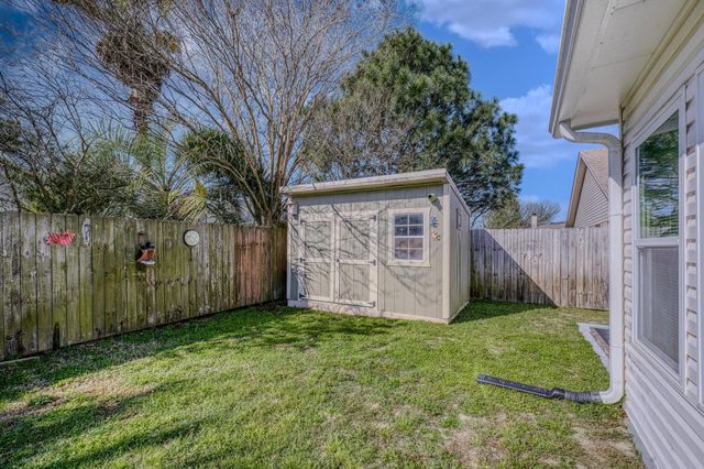 9693 Leeward Way, Navarre, FL 32566