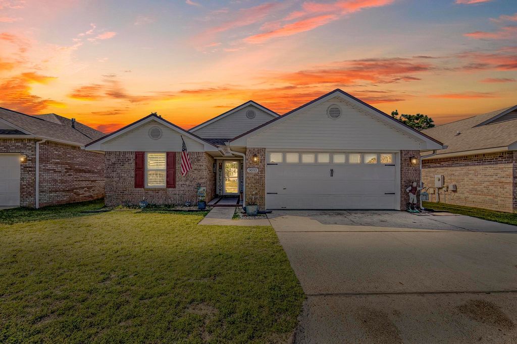 9693 Leeward Way, Navarre, FL 32566